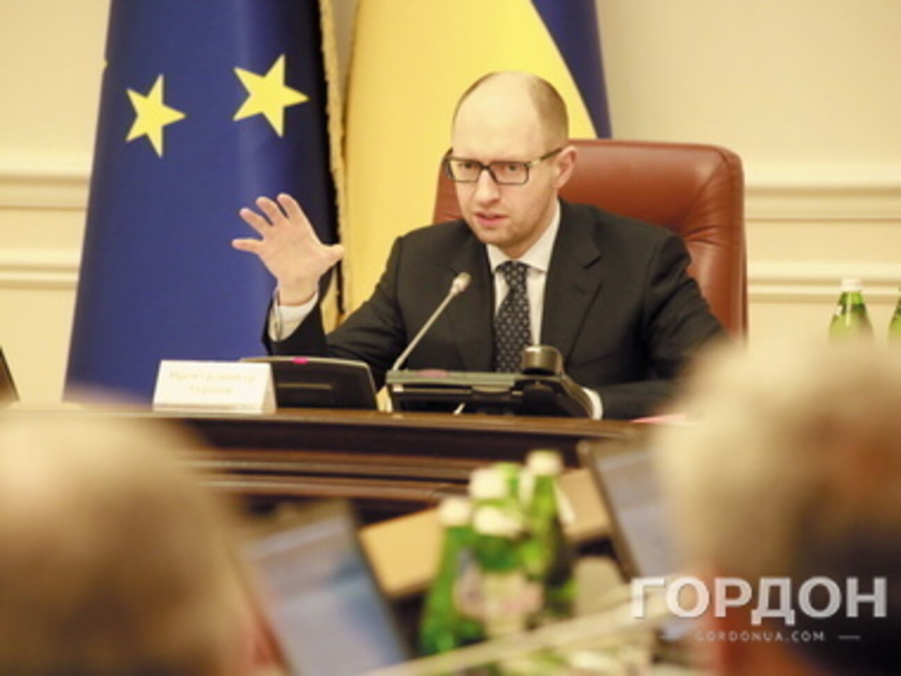 Яценюк поручил правительству заняться экономическими реформами