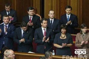 2 декабря, Верховная Рада Украины, ложа теперь уже нового Кабинета Министров