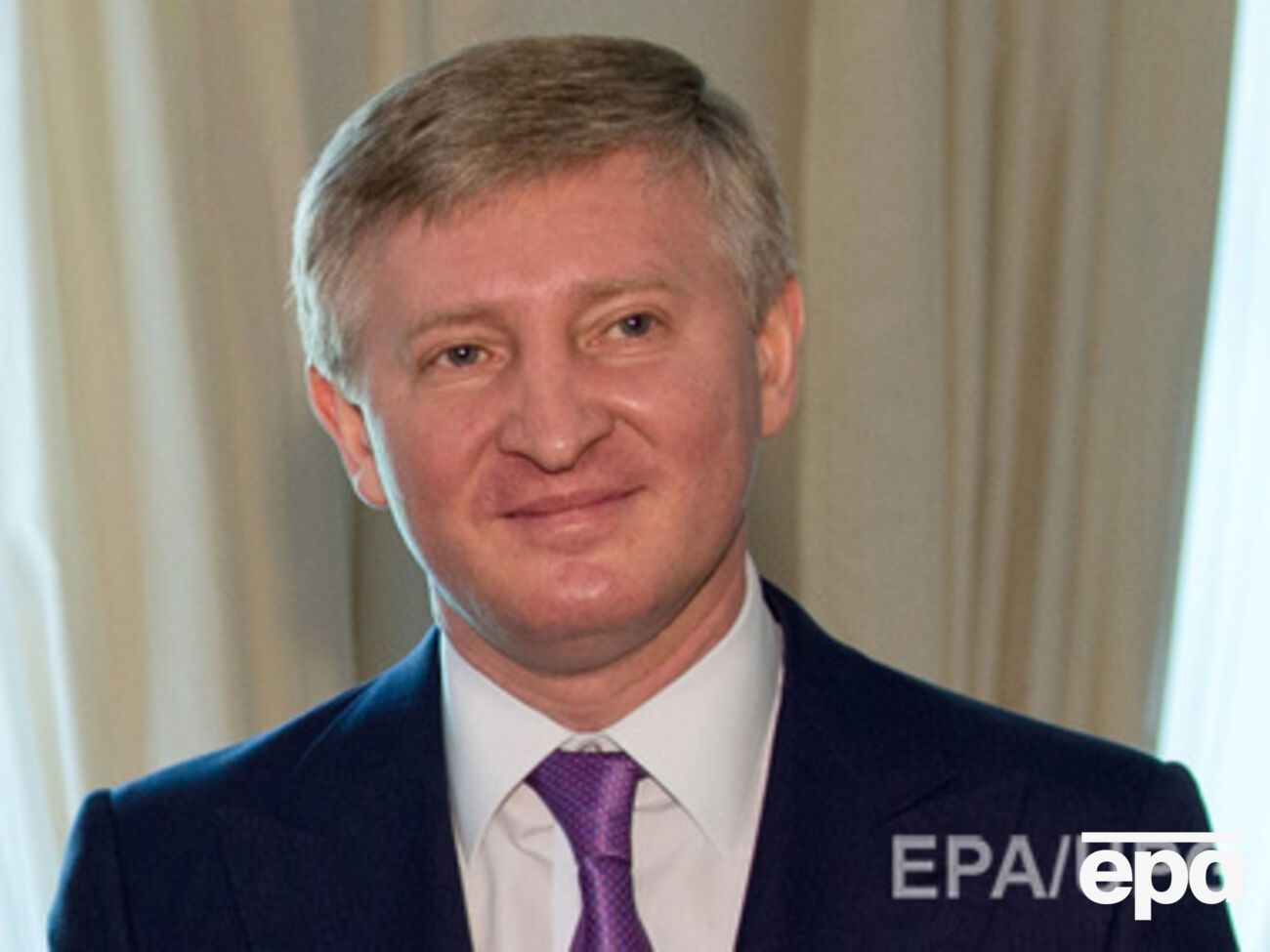 Государство продает свои активы в бизнесе Ахметова