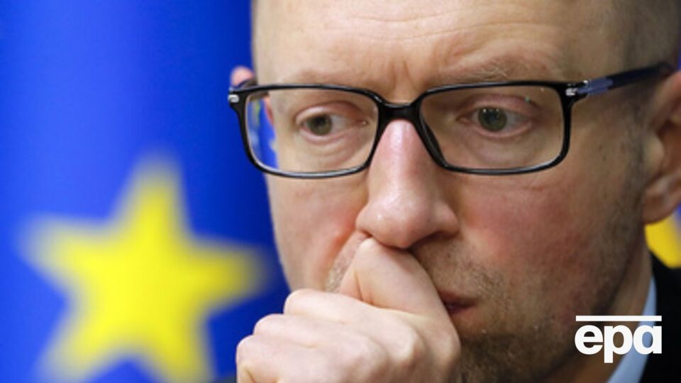 На заседании Кабмина Арсений Яценюк раздал поручения правительству