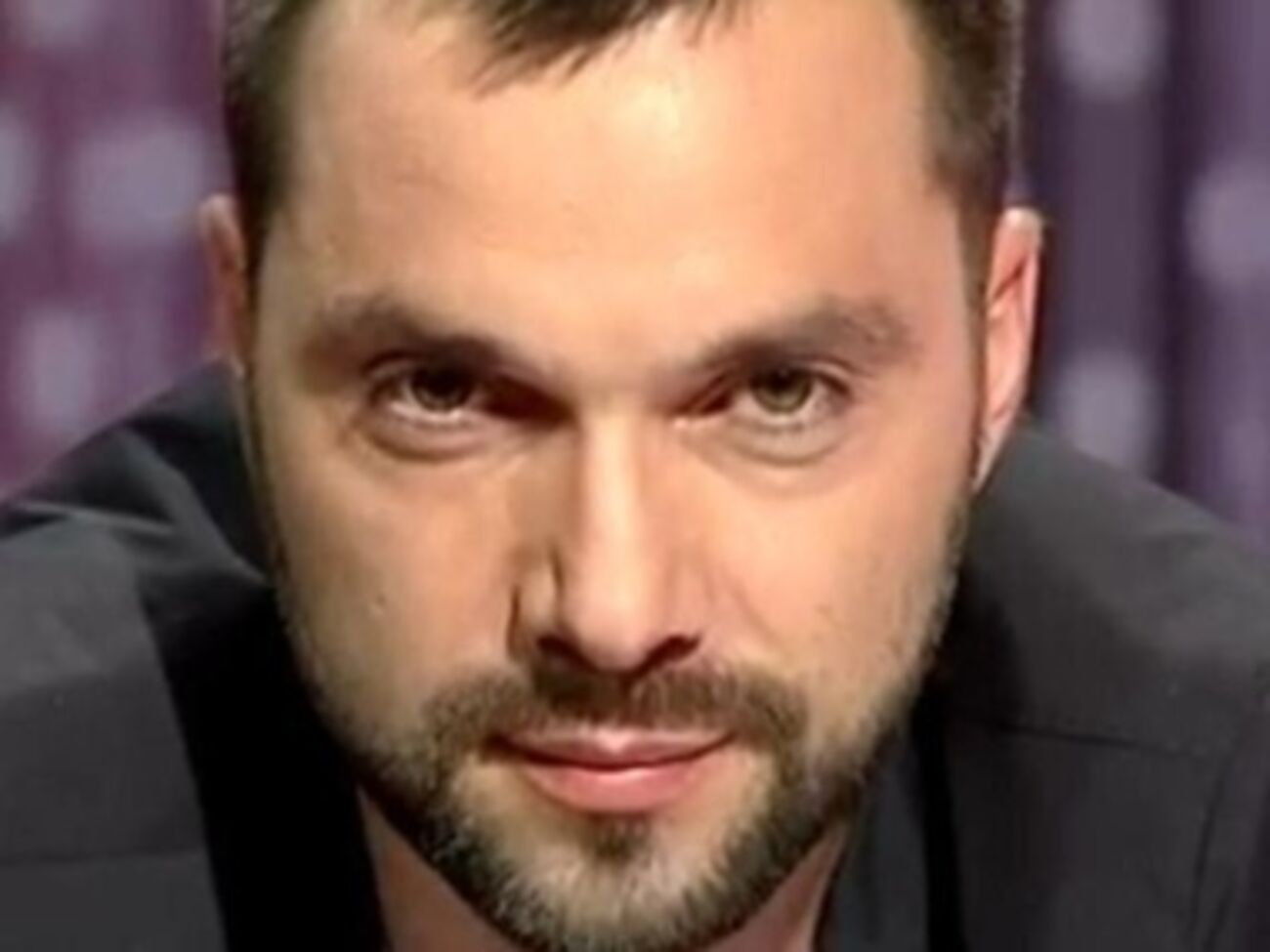 Причиной перемирия в донецком аэропорту стал очередной провал российского спецназа, считает Арестович