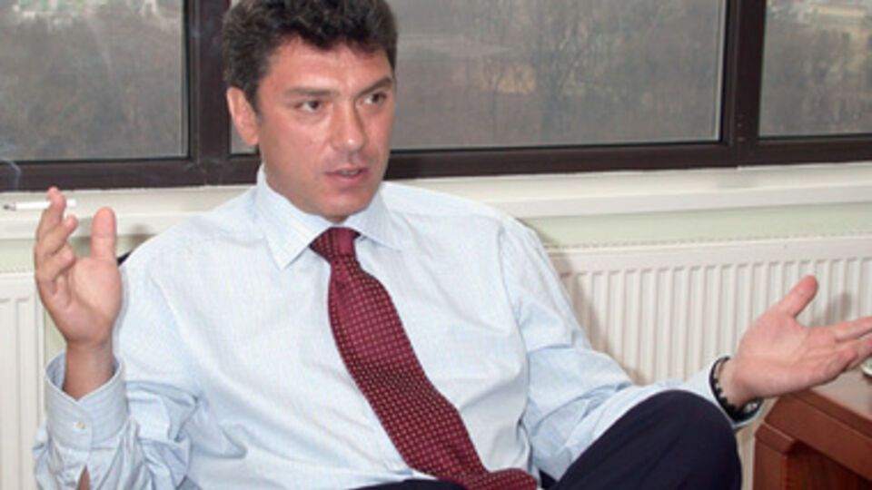 Навальные должны быть признаны невиновными, заявил Немцов