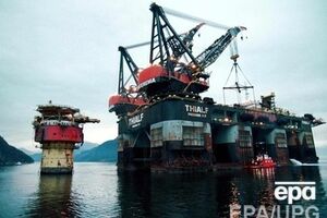 Нефть снова дешевеет