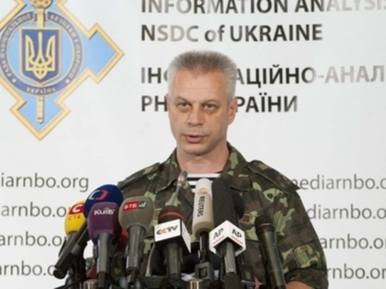 Лысенко: Террористы пытаются запустить поезд "Луганск --- Москва"