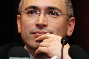 Михаил Ходорковский считает, что есть сходство между делом ЮКОСА и делом братьев Навальных