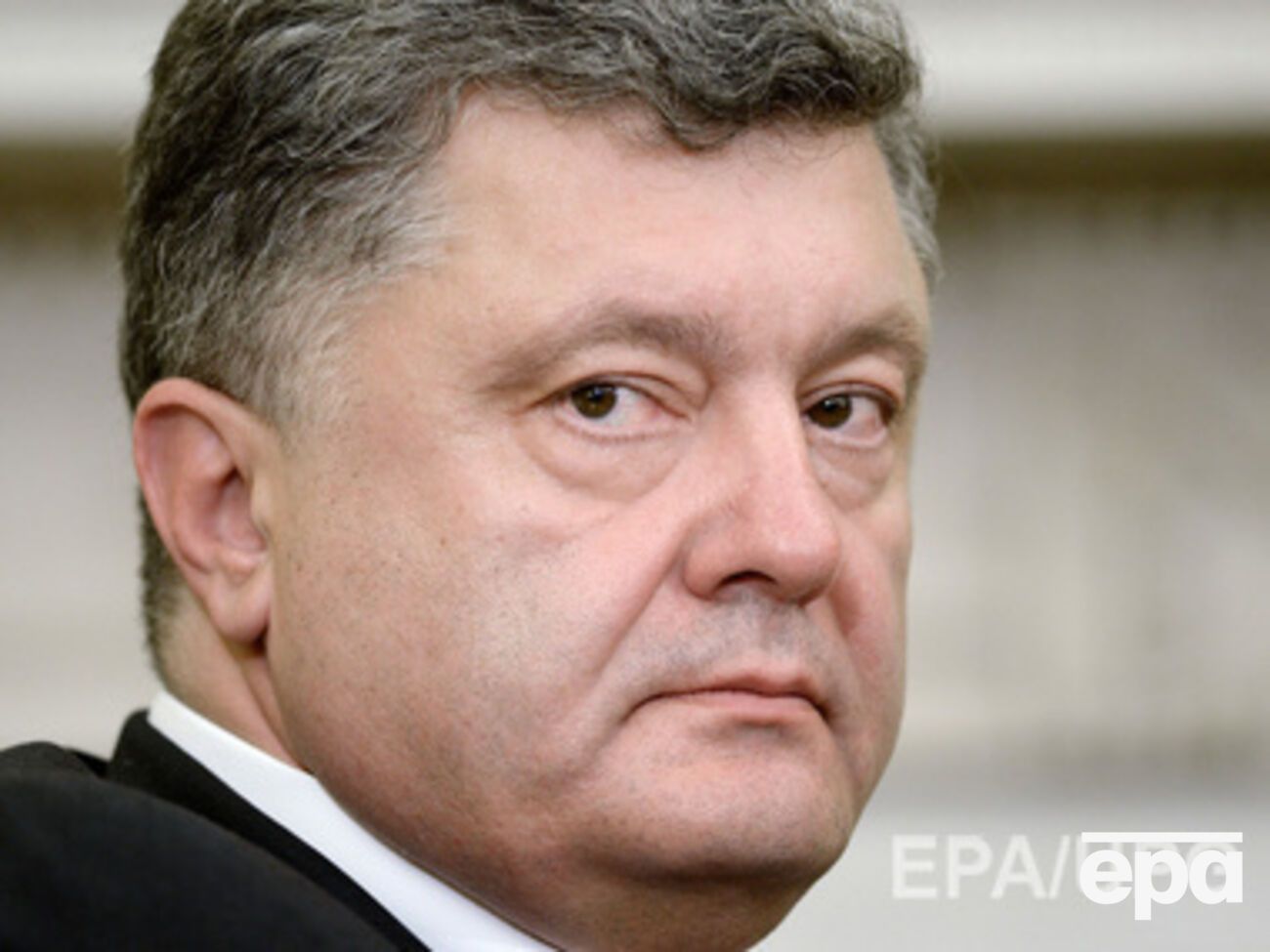 Порошенко подписал закон об отказе Украины от внеблокового статуса