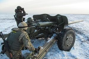 Украинских военных обстреливали целый день