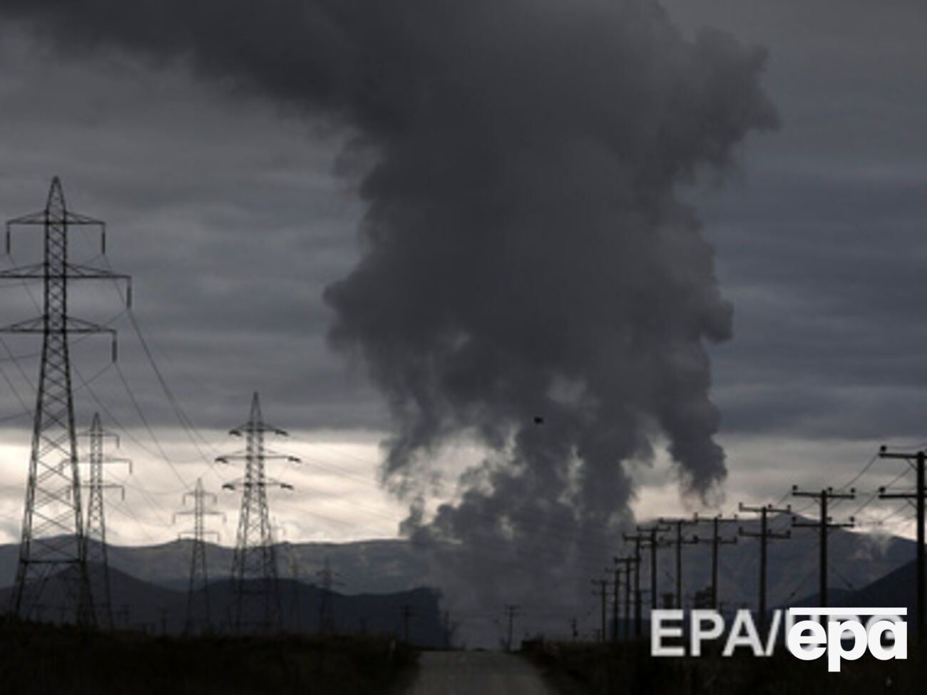 Из-за действий сепаратистов сотрудники Донецкой железной дороги не могут вывезти топливо