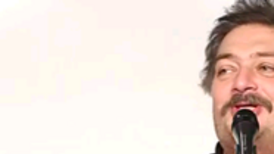 Быков пришел на Манежную площадь поддержать Навального