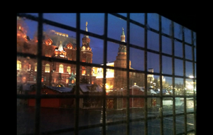 Активисты продолжают публиковать твиты из автозака