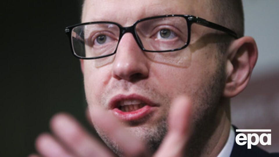 Премьер поздравил украинцев с праздниками