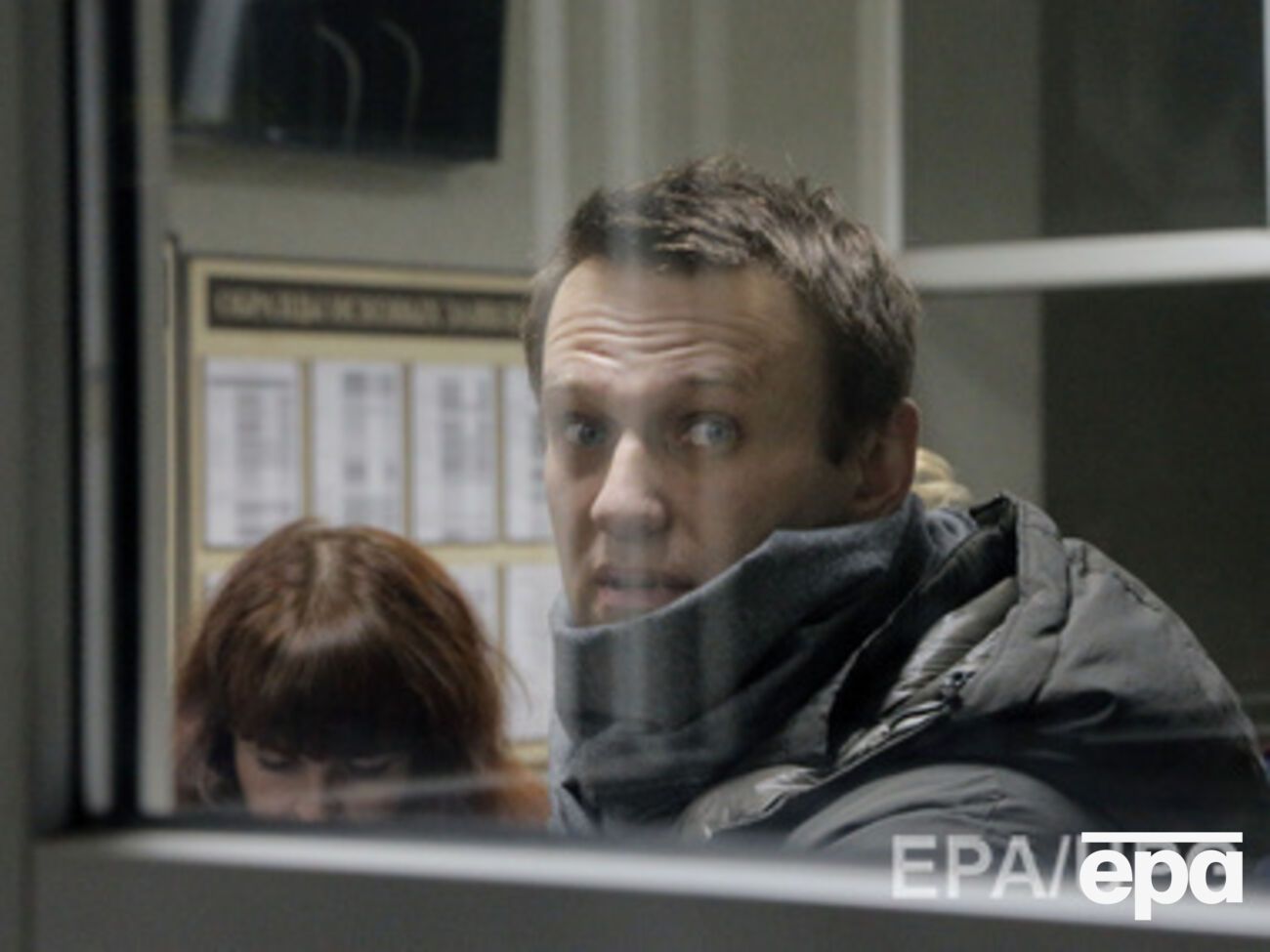 Алексей Навальный, согласно вчерашнему решению суда, должен находиться под домашним арестом