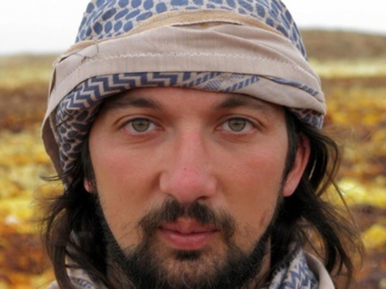 На странице Романа Немучинского в Facebook указано, что он родом из Днепропетровска