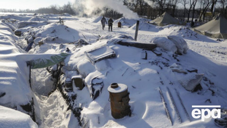 Украинские войска удерживают позиции и полностью обеспечены боеприпасами, заявили в пресс-службе АТО