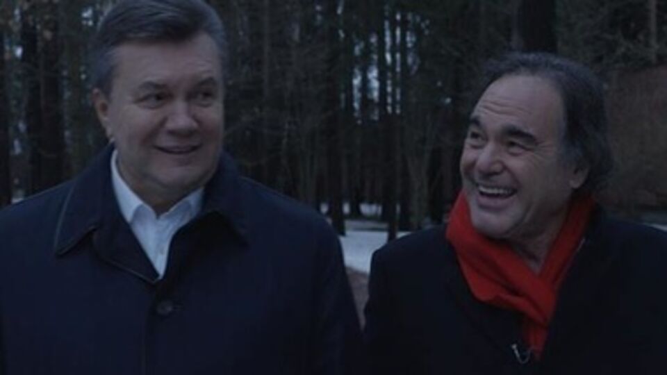 Оливера Стоуна потянуло к Януковичу из-за долгов и денег, считает Антон Геращенко