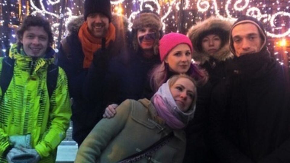 Самые стойкие протестующие в шаре на Манежной площади