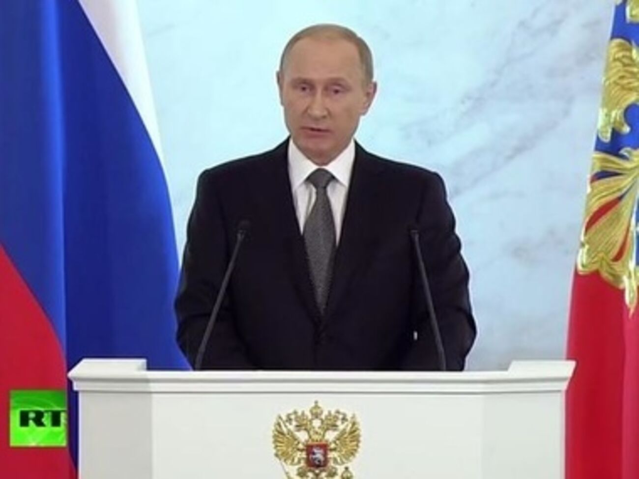 Путин выступает перед Федеральным собранием РФ
