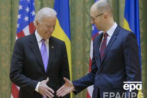 Яценюк и Байден обсудили ситуацию на Донбассе