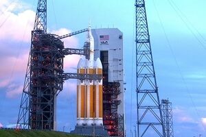 Полет "Ориона" переносили четыре раза