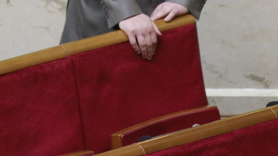 Пятеро депутатов приступили к обязанностям