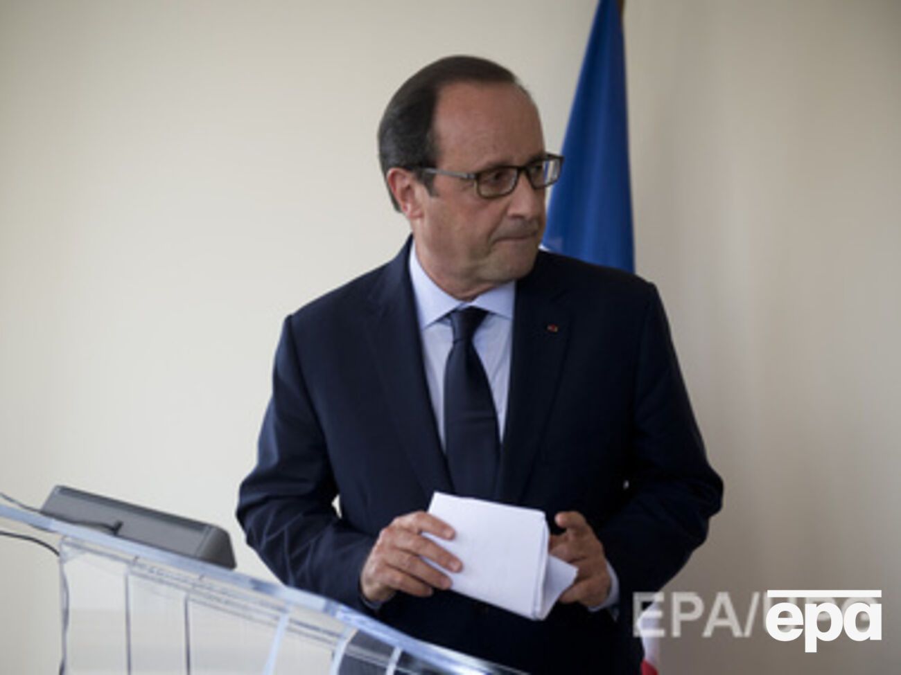 Олланд призвал к снижению напряжения