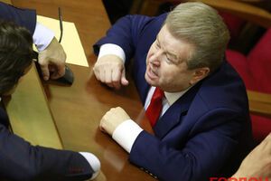 Официально. Поплавский не голосовал за диктаторские законы