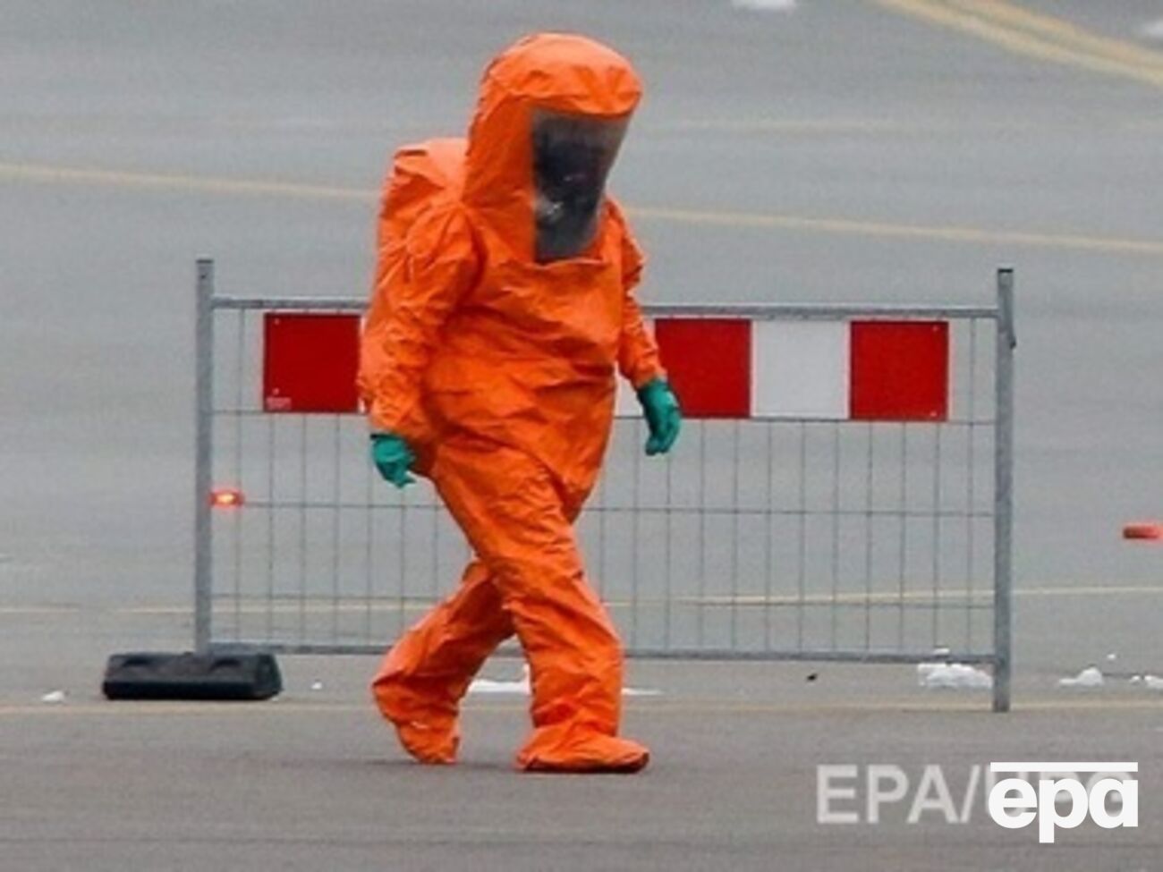 Люди продолжают заболевать вирусом Эбола