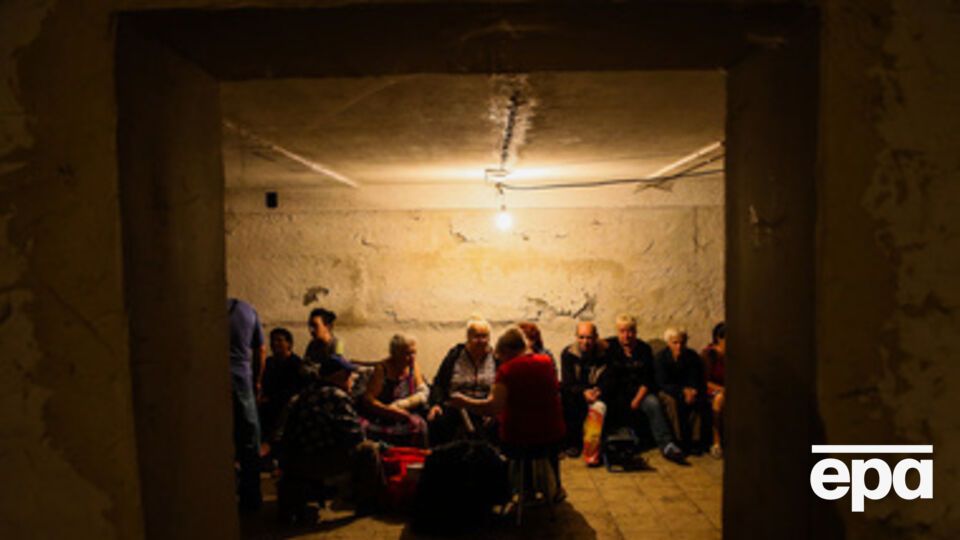 Люди продолжают покидать зону АТО и Крым