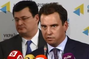 Айварас Абромавичус рассказал, что программа Кабмина на 2015 год будет "очень конкретной"