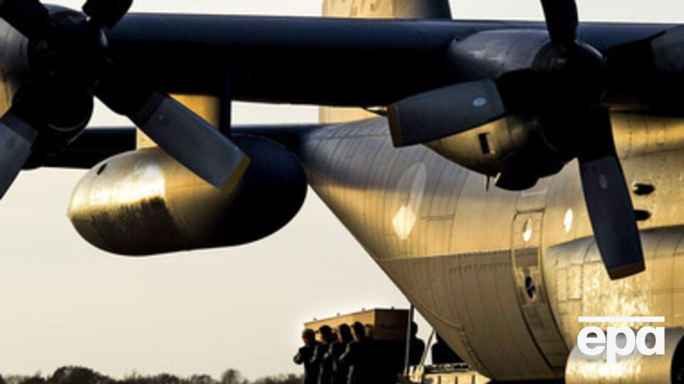 В Нидерландах опознали 292 из 298 погибших в крушении Boeing 777