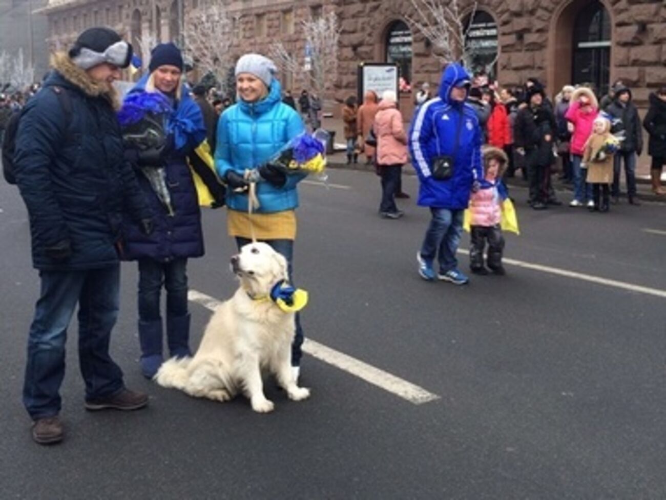 Киевляне пришли встретить бойцов