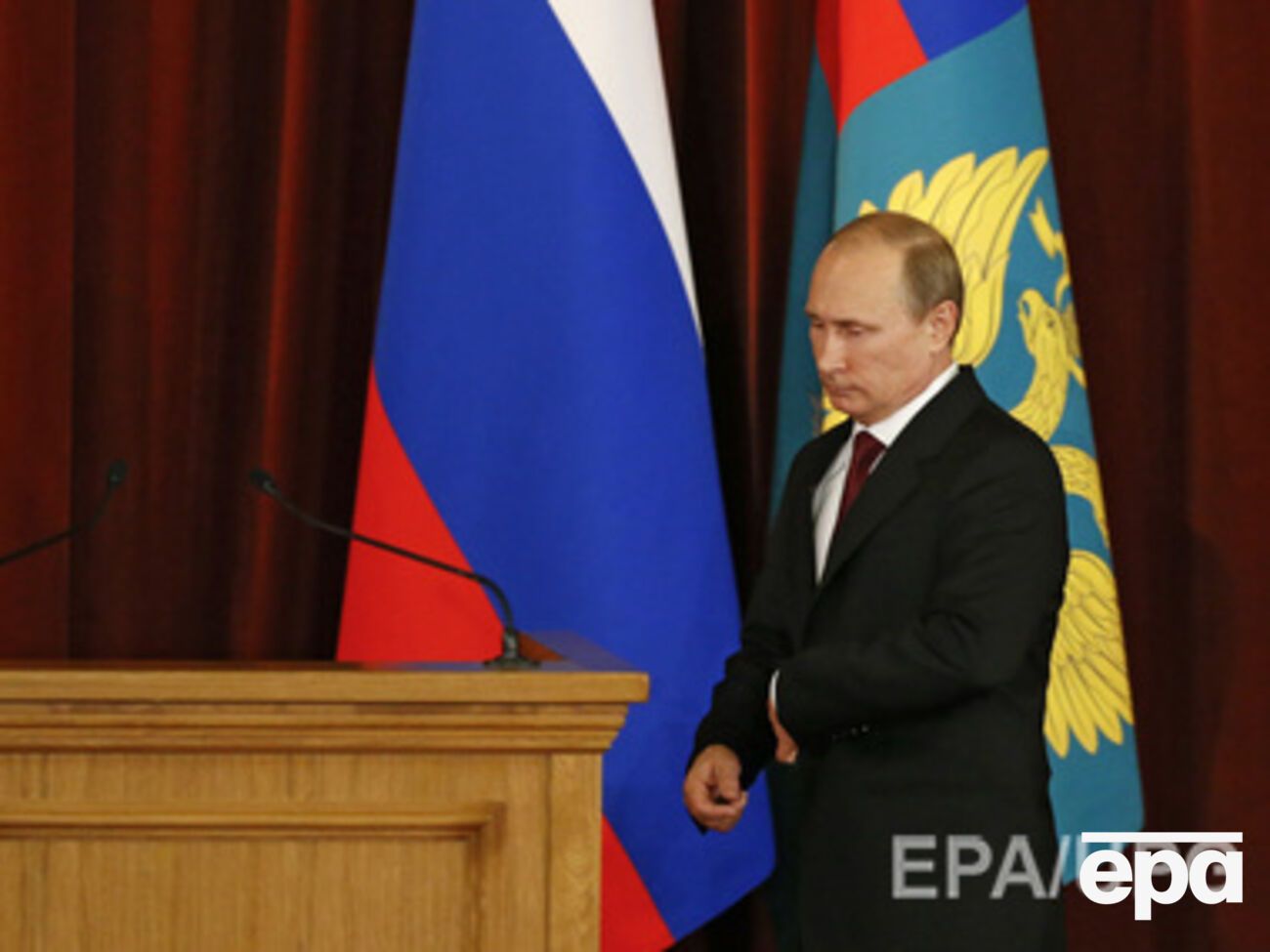 К Путину с незапланированным визитом едет президент Франции