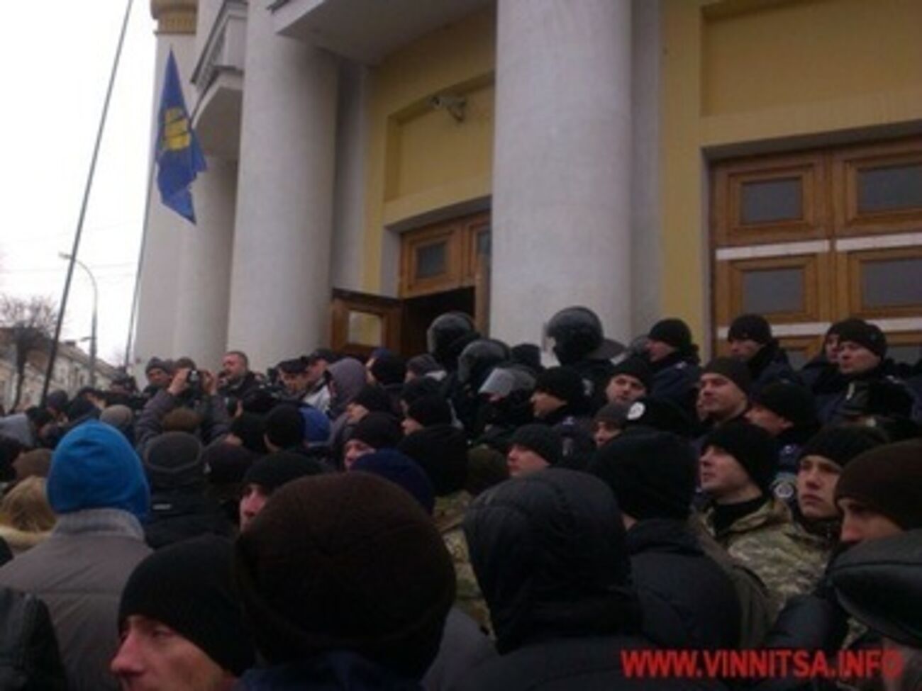 В столкновениях в Виннице пострадали 14 человек