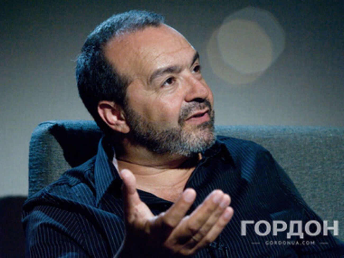 Шендерович: Я твердо намерен помочь следствию выйти на след злоумышленников, наживающихся на бесплатных литературных концертах в парках