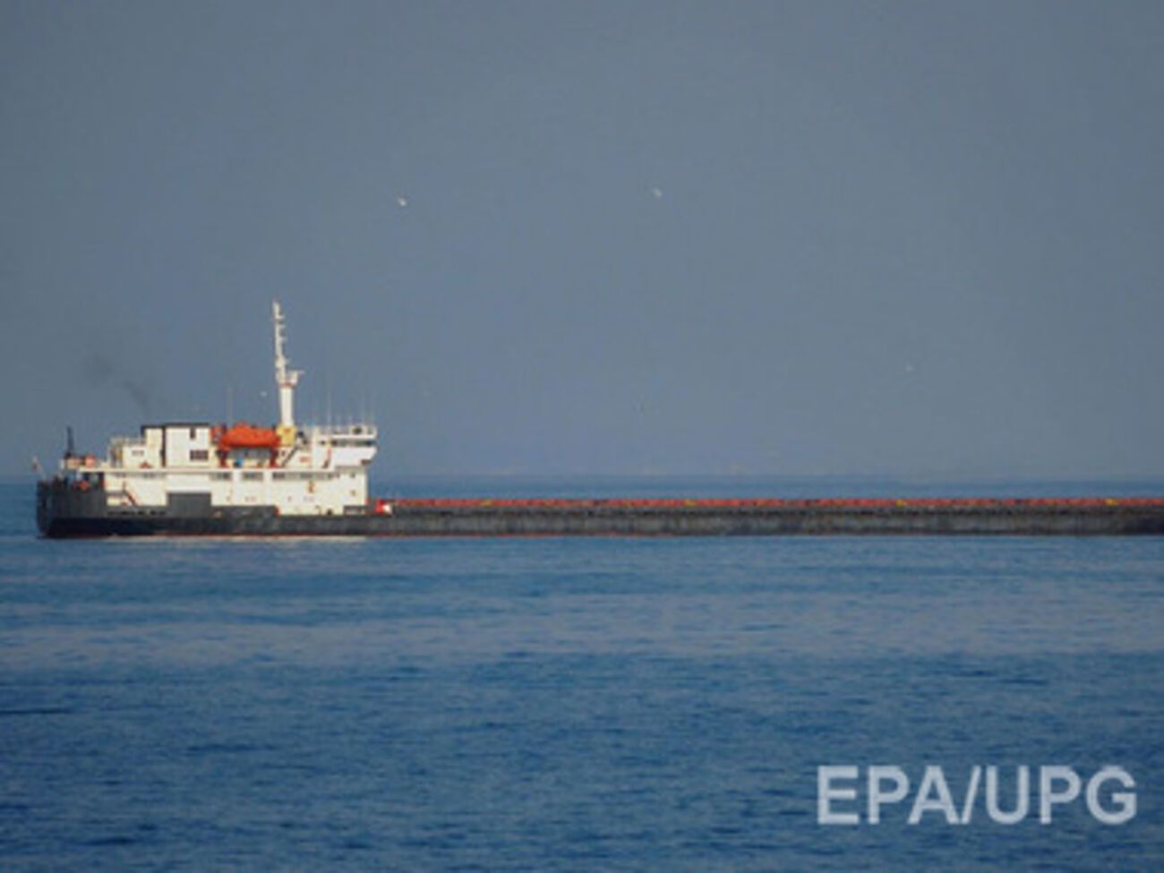 Экипаж судна эвакуирован