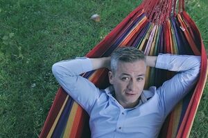 Бедронь победил претендента-центриста