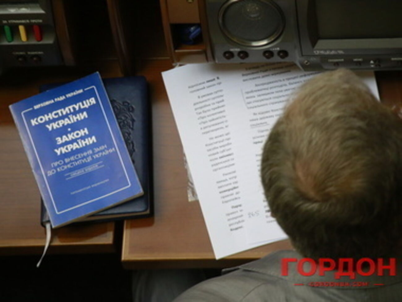 Депутатам предложили распорядок работы