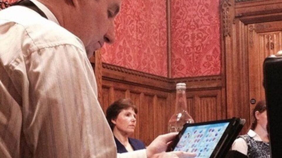 Депутат увлекся игрой в Candy Crush