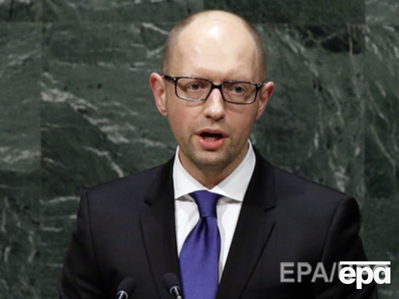 Яценюк призвал Россию выполнять обязательства по стабилизации ситуации на Донбассе