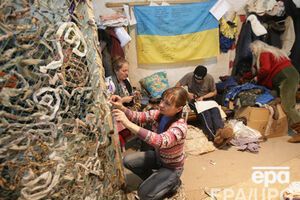 Украинцы продолжают поддерживать армию деньгами