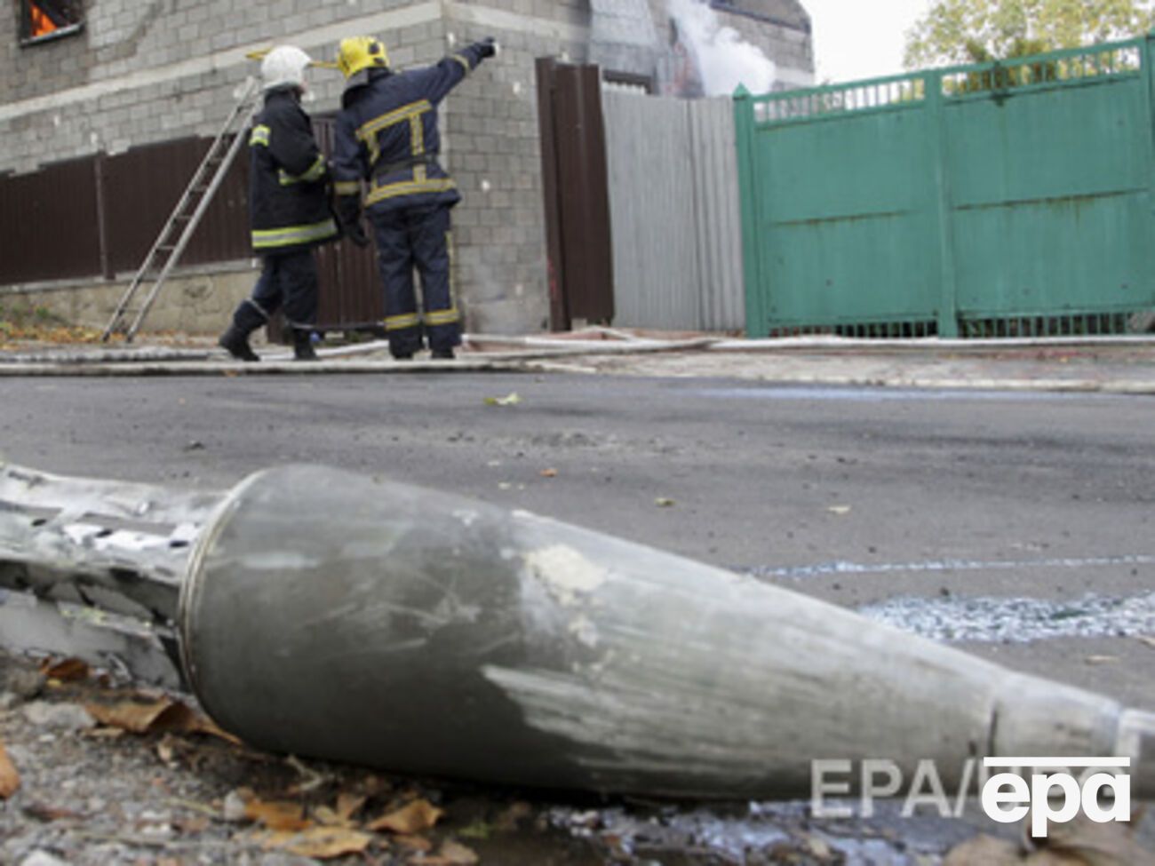 Боевики продолжают обстреливать мирных жителей на Донбассе