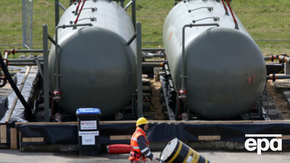 Нефть продолжила падать в цене