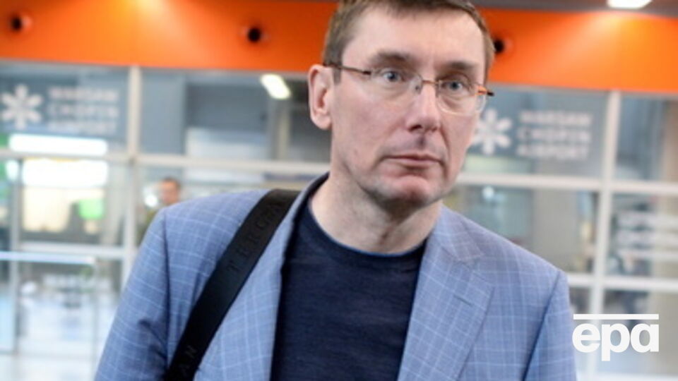 Луценко сообщил, что регламентный комитет "остается" пока за Оппозиционным блоком