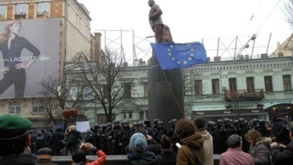 Что будет вместо разрушенного памятника Ленину в Киеве, еще не решено