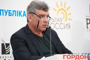 Немцов: Возможно, до конца года доллар будет стоить 60 рублей