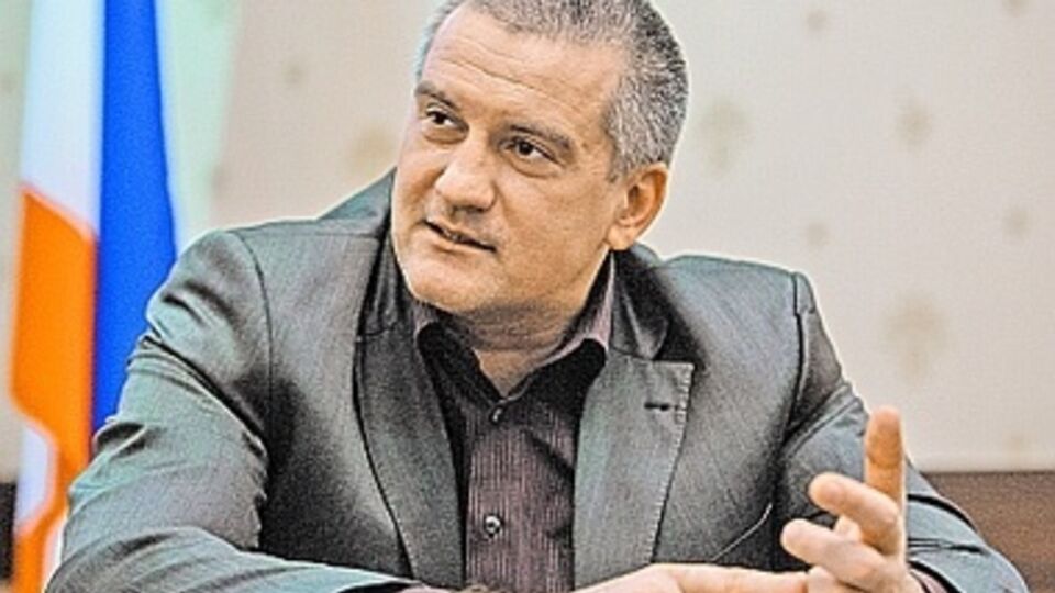 Аксенов заявил, что Крым будет с электричеством