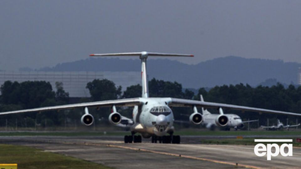 Самолет Ил-76