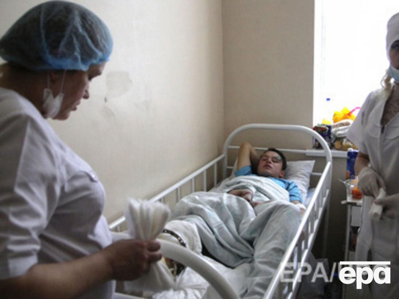 Больницы получили гуманитарную помощь