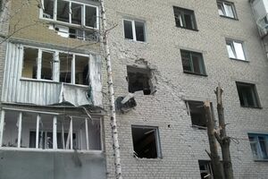 Разрушения в одной из авдеевских многоэтажек