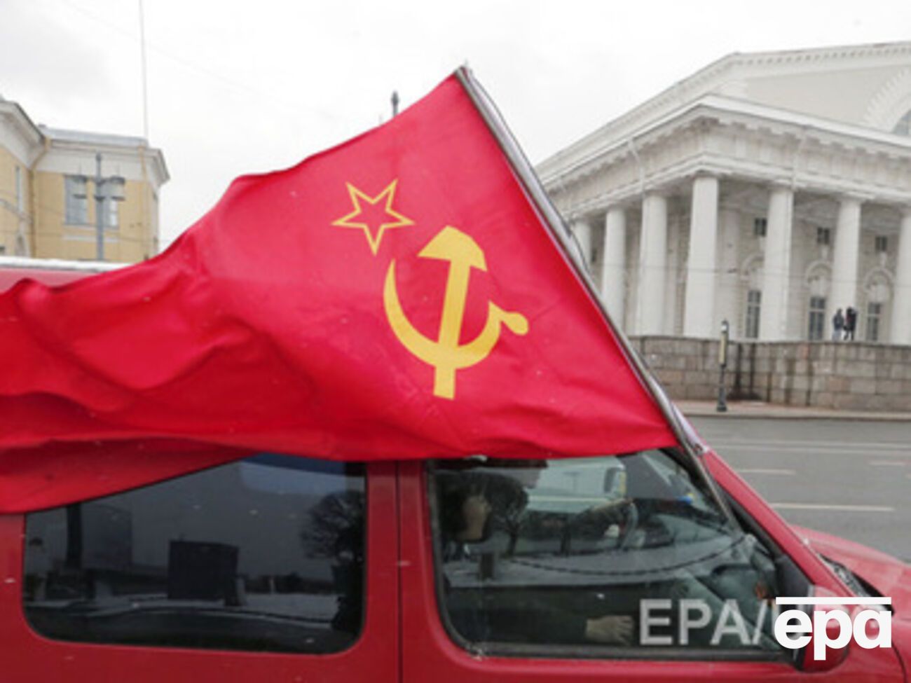 Коммунисты просят Путина разобраться с политикой сохранения "культурного наследия" в Крыму